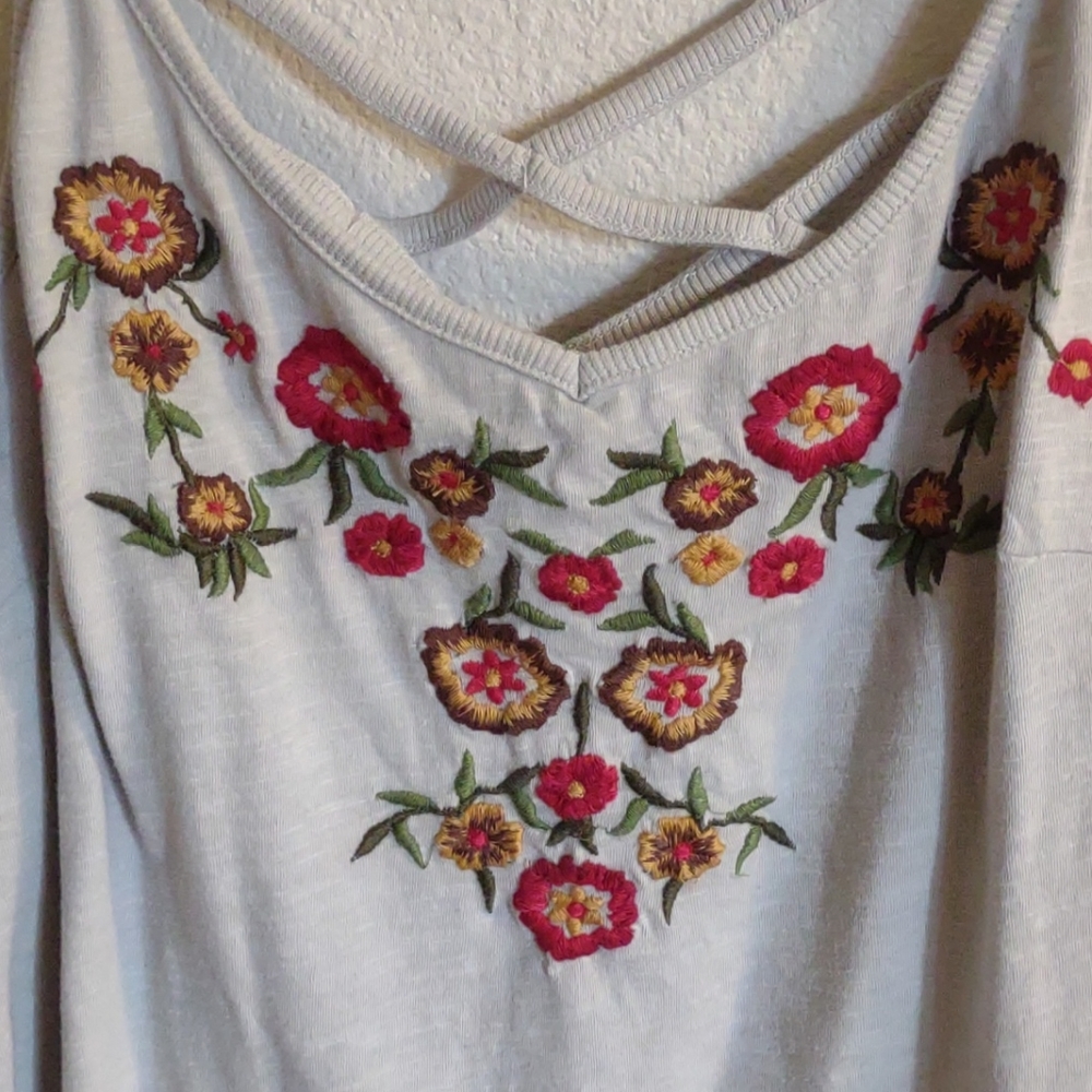 Sundance Tank Top - Picture 2 of 3